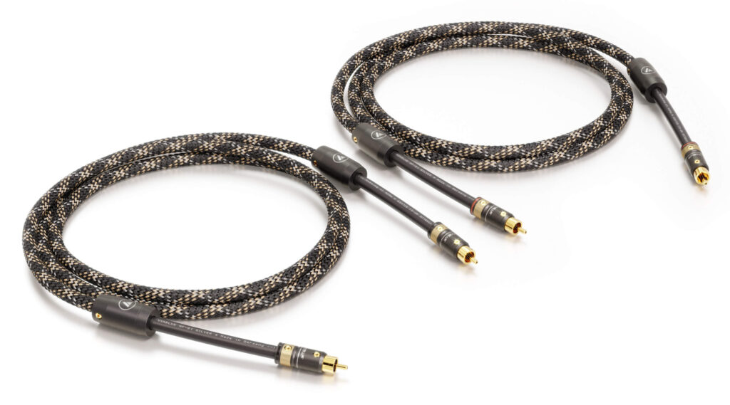 The NF-S1 Silver Quattro RCA cable from VIABLUE™ with four separate conductors and triple shielding minimizes noise and interference to provide accurate, detailed and faithful reproduction.