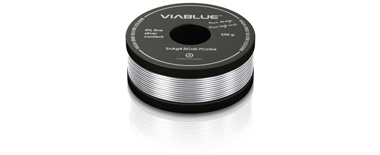 Das Silberlötzinn in der 250 g Spule von VIABLUE™ ist ein hochwertiges Lotmaterial, das speziell für den Einsatz in der Audiotechnik entwickelt wurde.