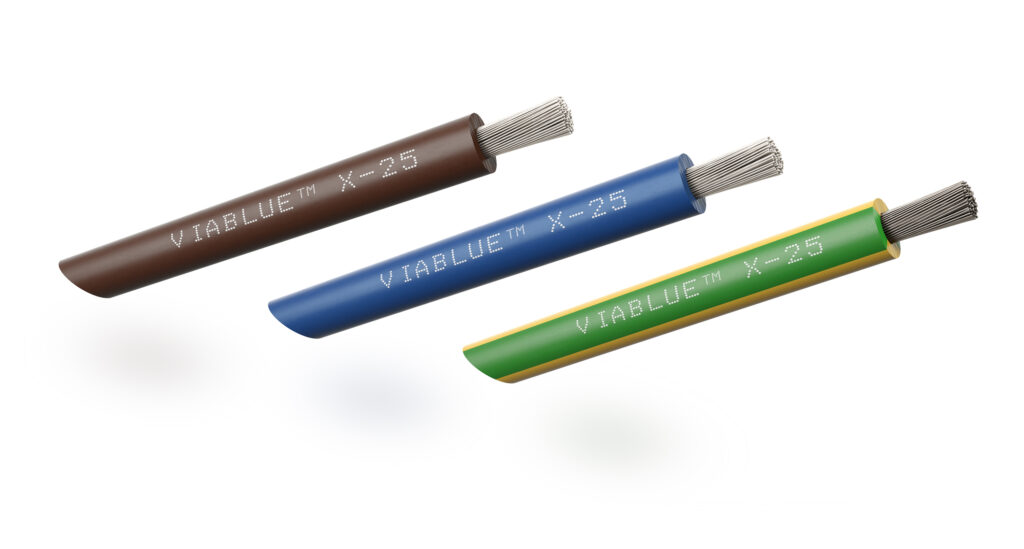 The X-25 Silver Single Conductors from VIABLUE™ is a high quality power cable, features a high purity OFC copper wire with a silver plating and is covered with a robust protective braid.