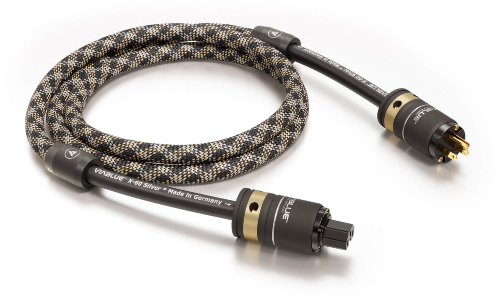 The X-60 Silver power cable from VIABLUE™ is a high-quality power cable for use in audio and hi-fi systems.